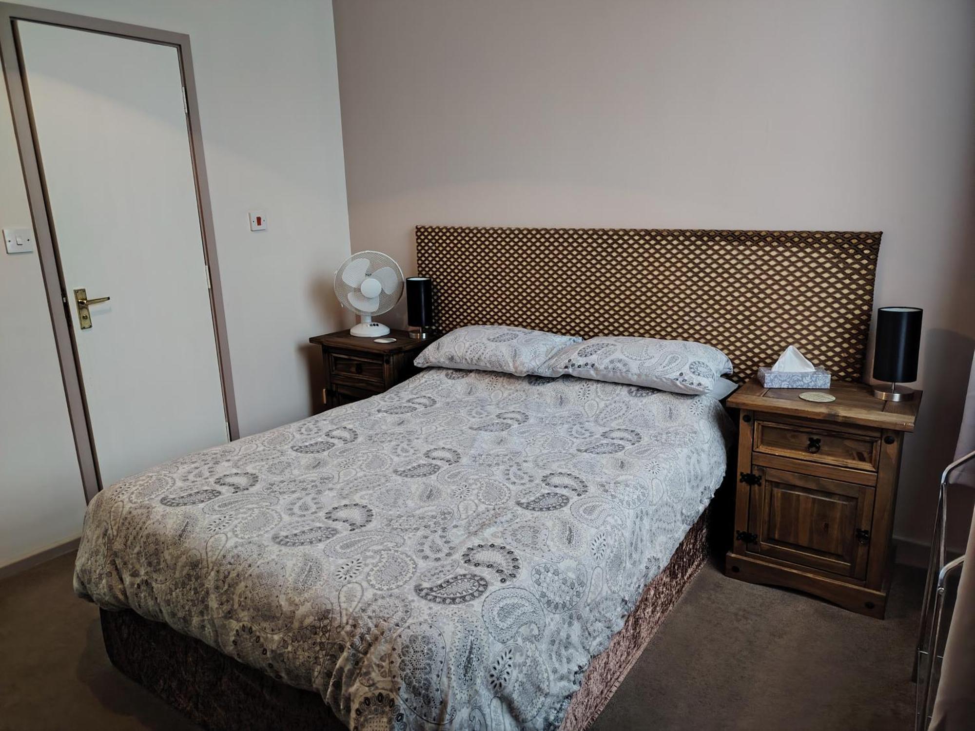 The Wheatsheaf 3*