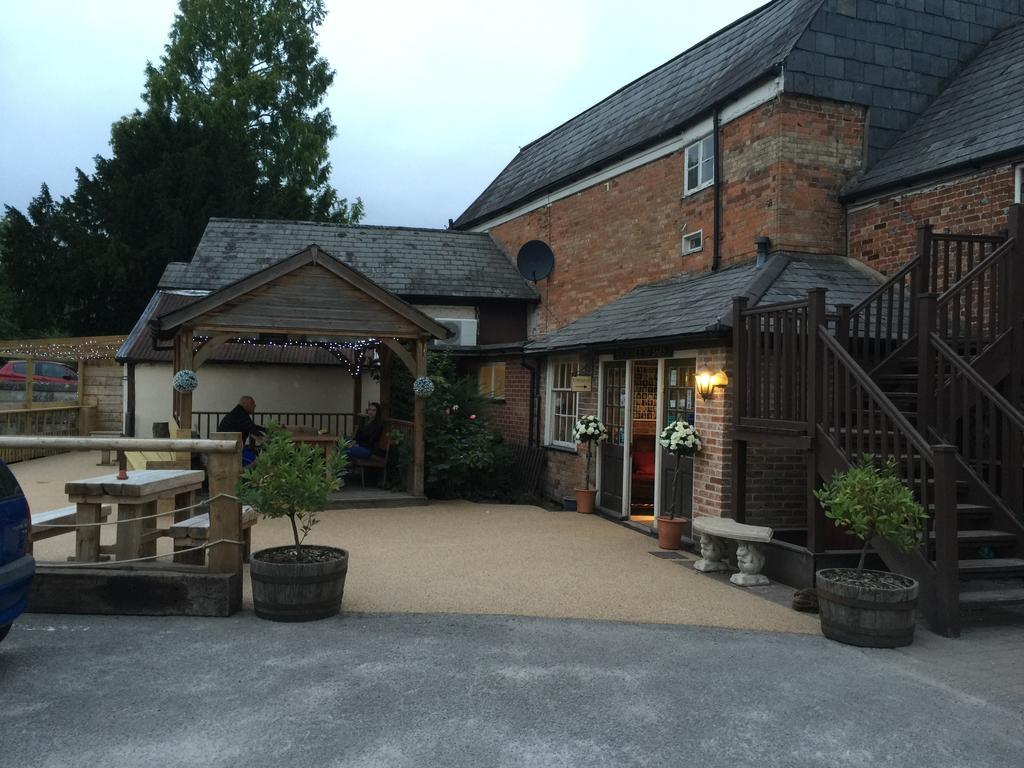 The Wheatsheaf Wilton (Wiltshire)